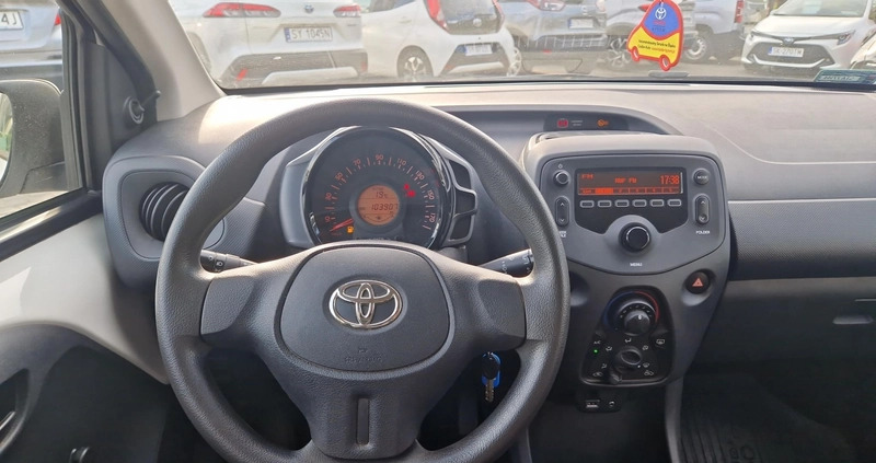 Toyota Aygo cena 35900 przebieg: 103868, rok produkcji 2018 z Nowa Dęba małe 121